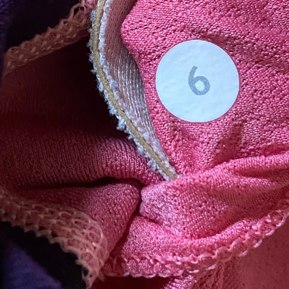 Lululemon No Limits Tank Top - Picture 3 of 4